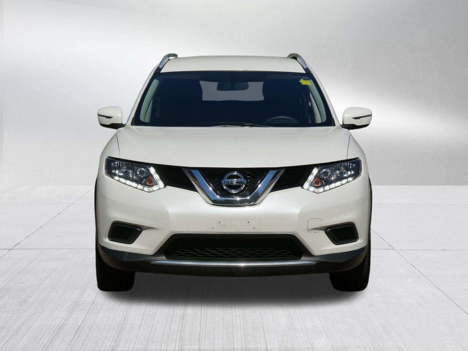 Used 2016 Nissan Rogue SV with VIN KNMAT2MV6GP699407 for sale in Inver Grove, Minnesota