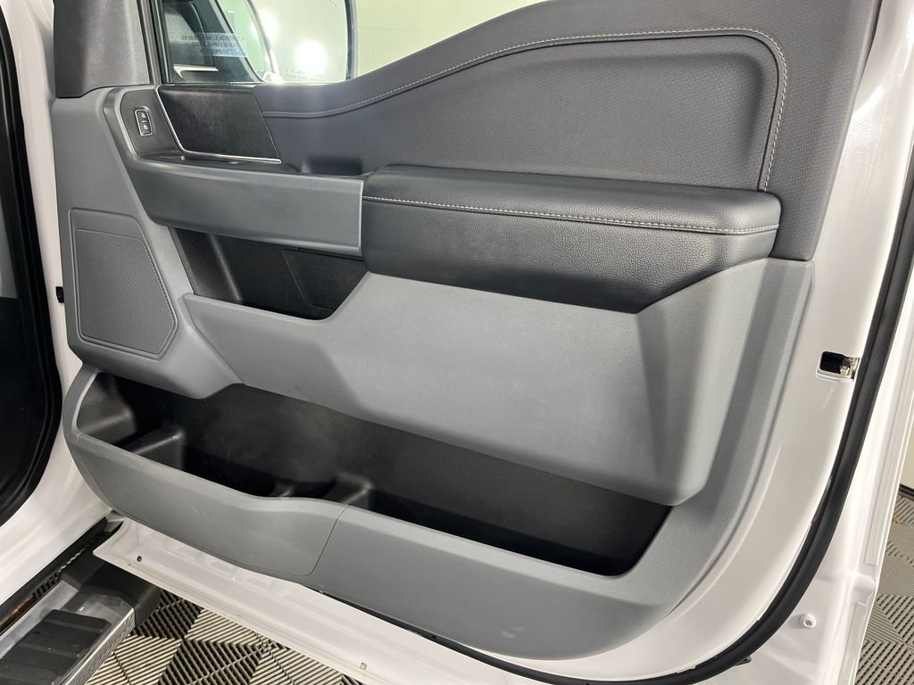 Used 2021 Oxford White Ford XLT image 15
