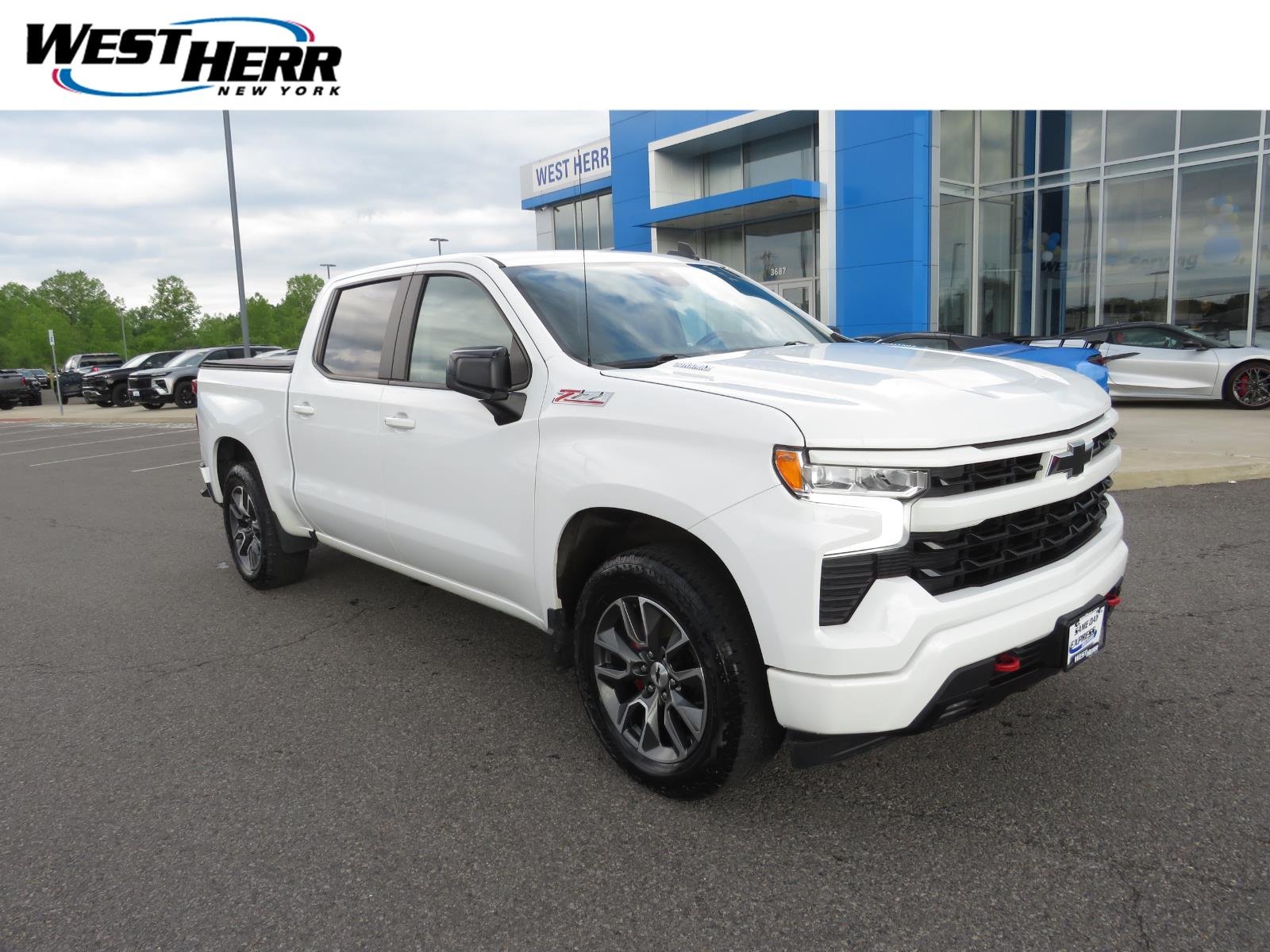 Used 2023 Summit White Chevrolet RST image 1
