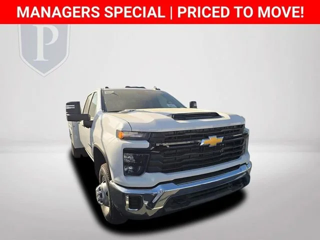New 2026 Summit White Chevrolet Work Truck image 14