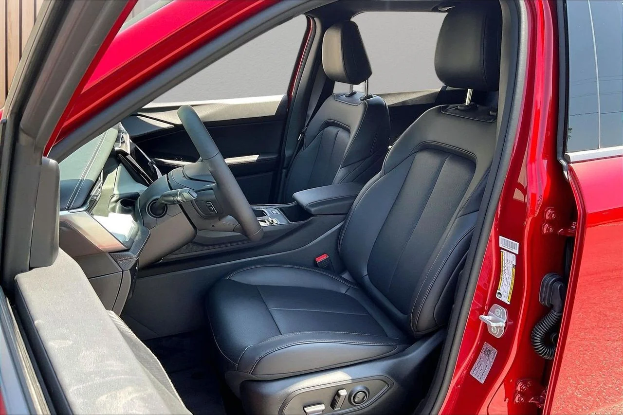 New 2026 Red Hot Pearlcoat Jeep Limited image 16