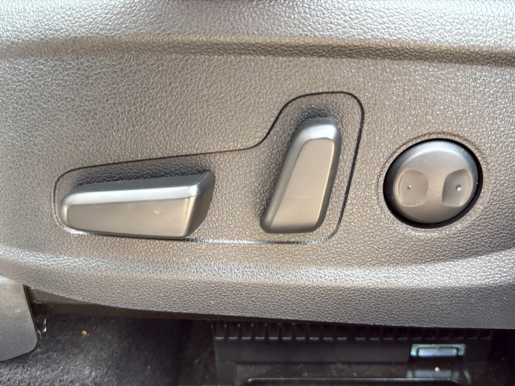 Certified Used 2023 Silver Hyundai SEL Premium image 16