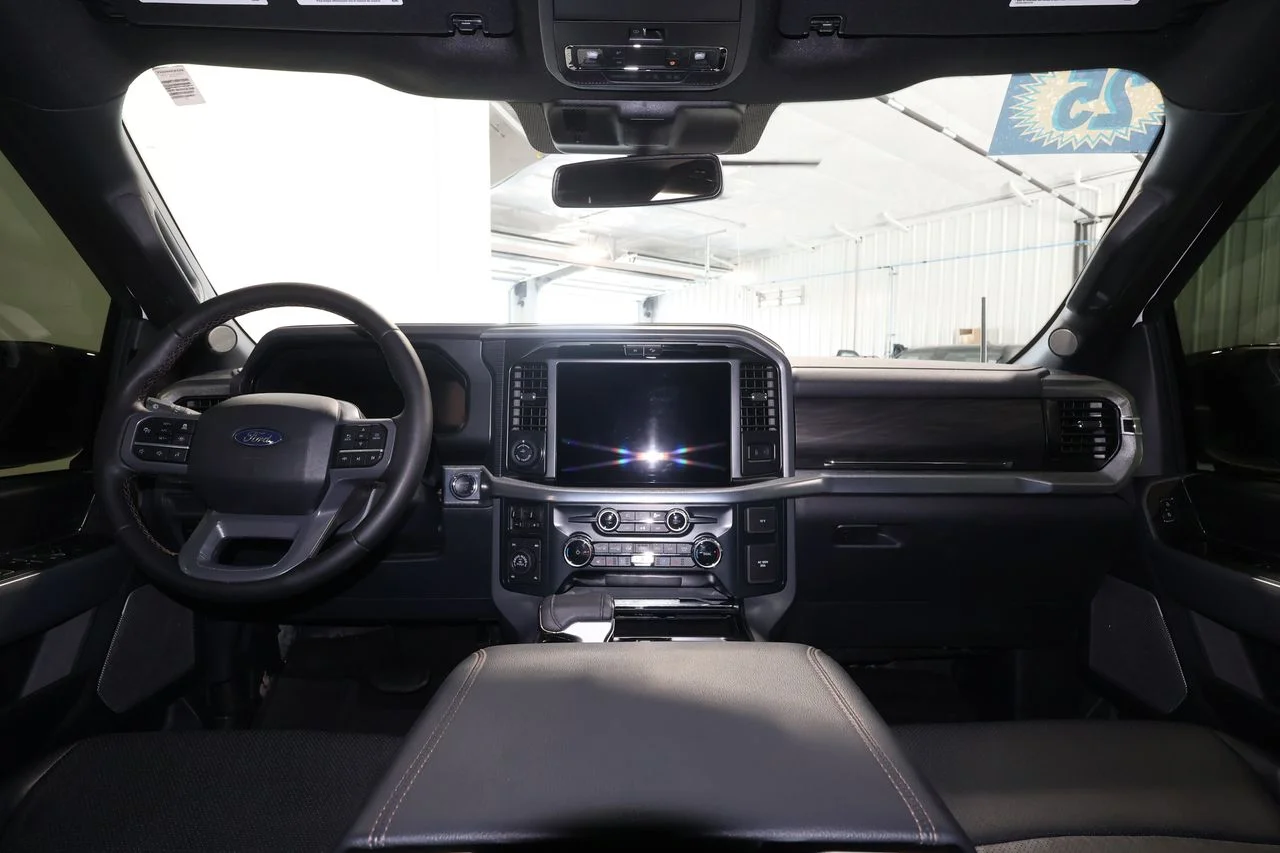 Used 2025 White Ford Lariat image 29
