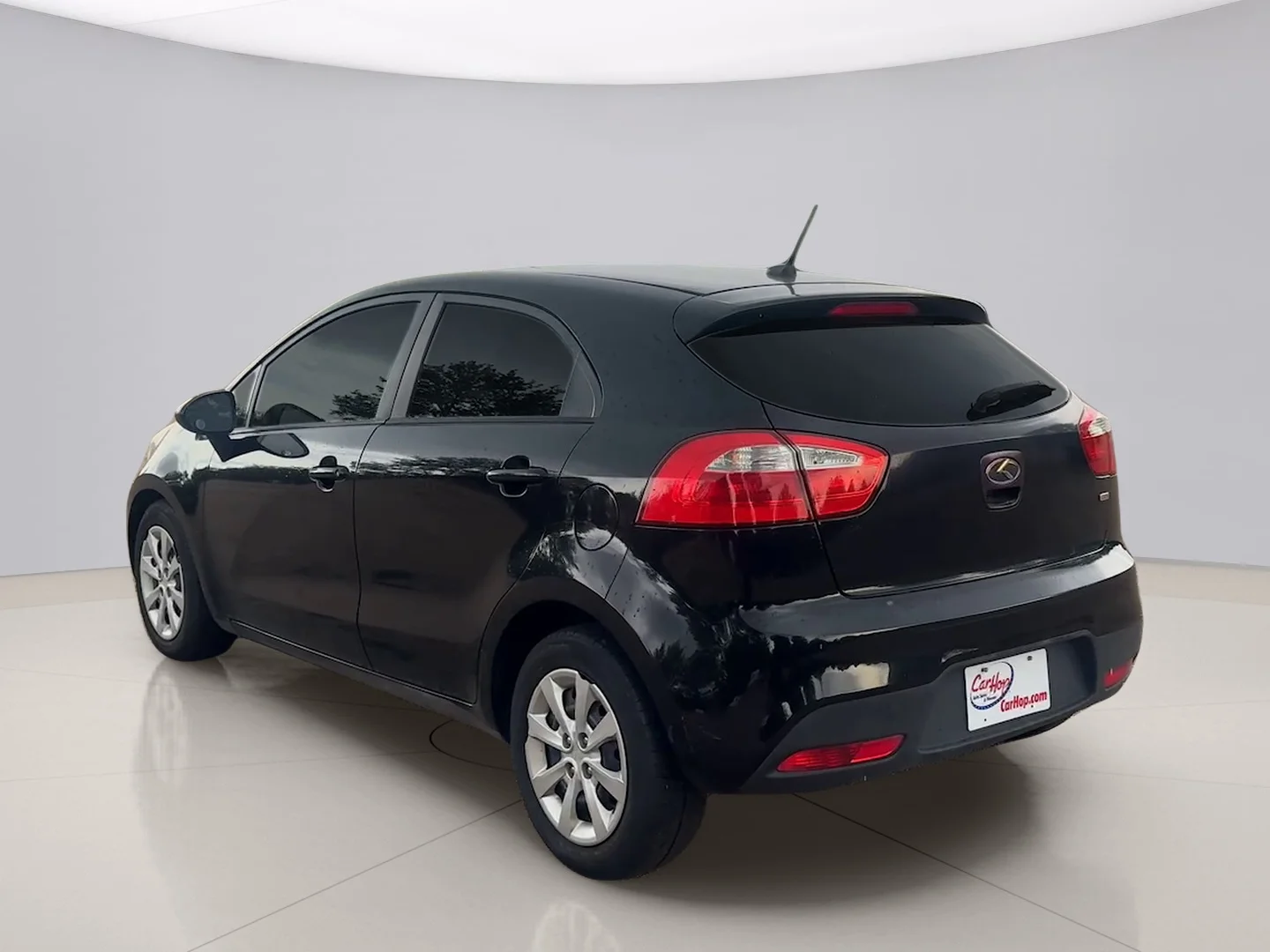Used 2013 Black Kia LX image 3