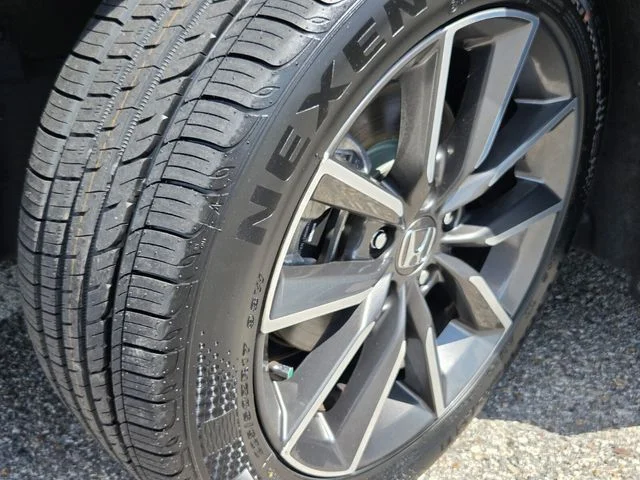 Used 2022 Black Honda EX-L image 21