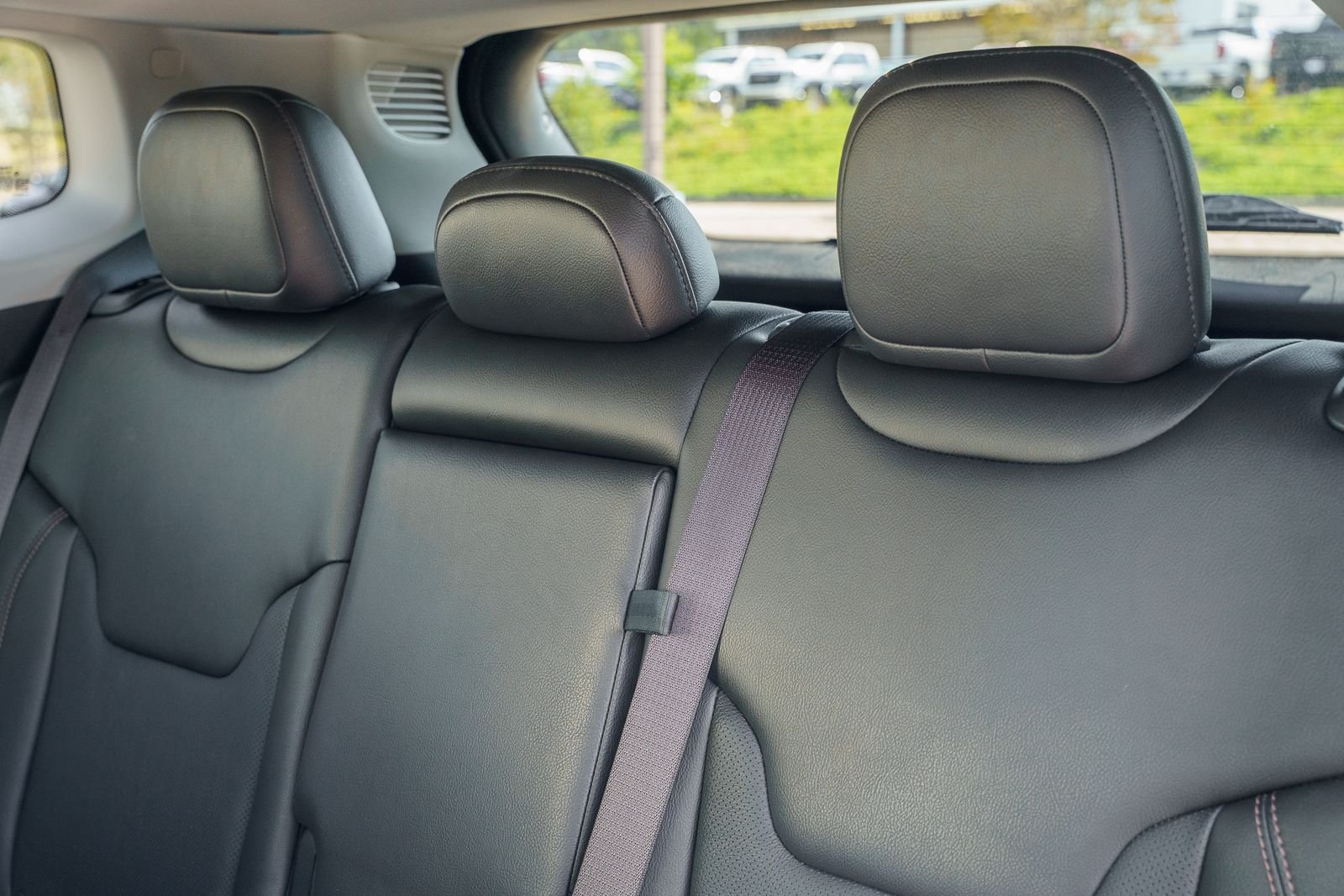 2022 Jeep Compass Latitude Lux - Photo 19