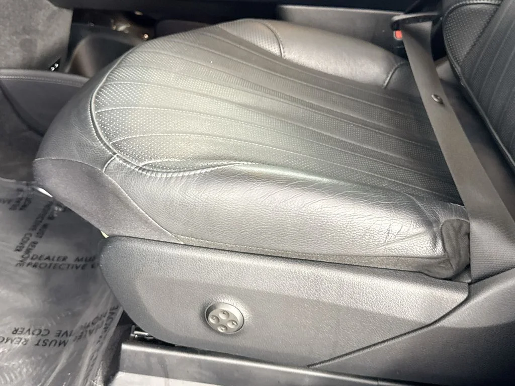 Used 2023 Black Mercedes-Benz 450 image 19