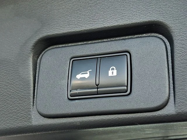 Used 2021 Black Nissan SV image 29