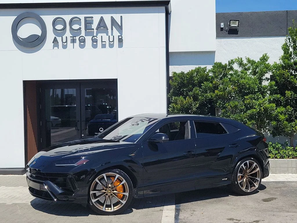 2024 Lamborghini Urus 4.0 V8 S's photo