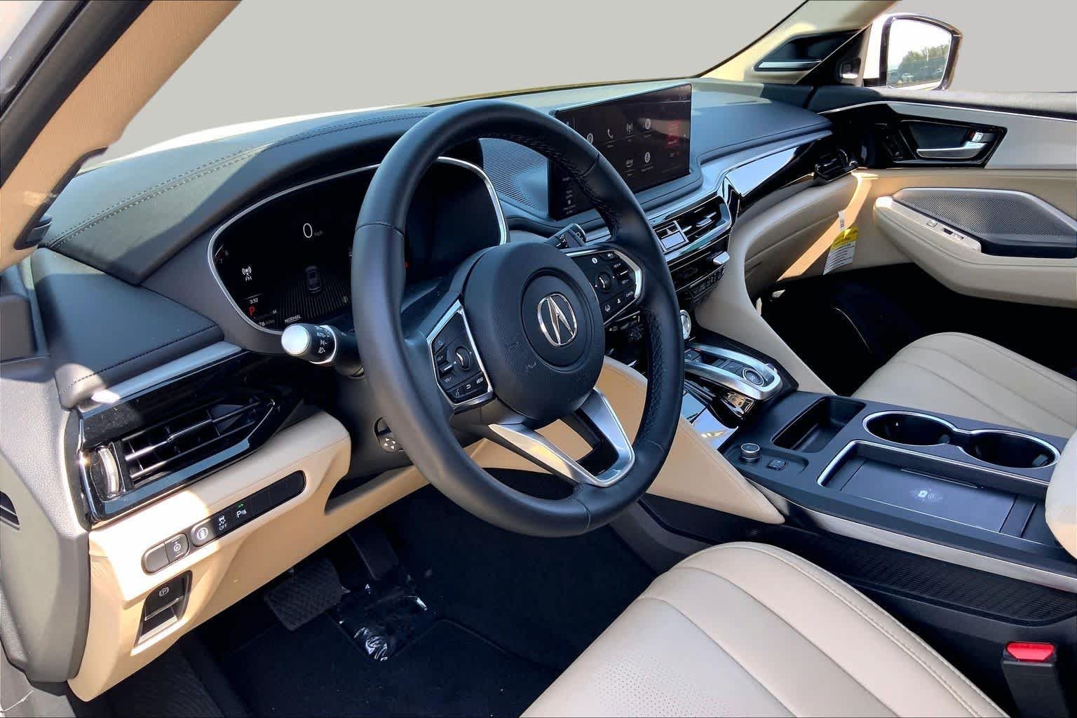 Used 2026 Platinum White Pearl Acura w/Technology Package image 17