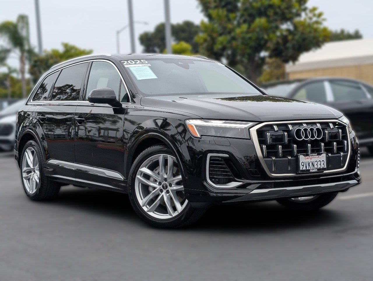 Used 2025 Mythos Black Metallic Audi 55 Premium Plus image 1