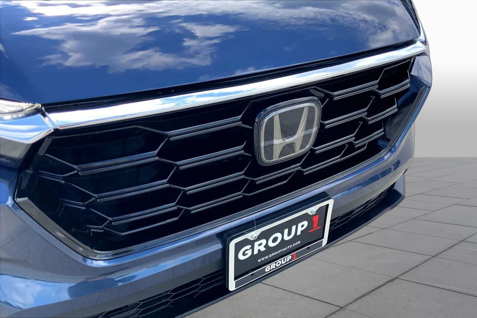 Used 2025 Canyon River Blue Metallic Honda EX image 29