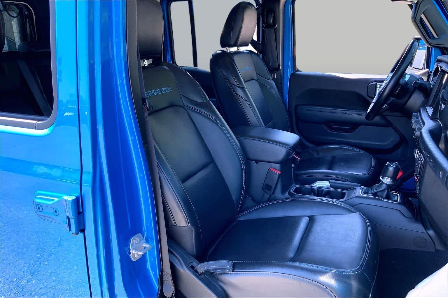Used 2022 Hydro Blue Pearlcoat Jeep Unlimited Rubicon image 9