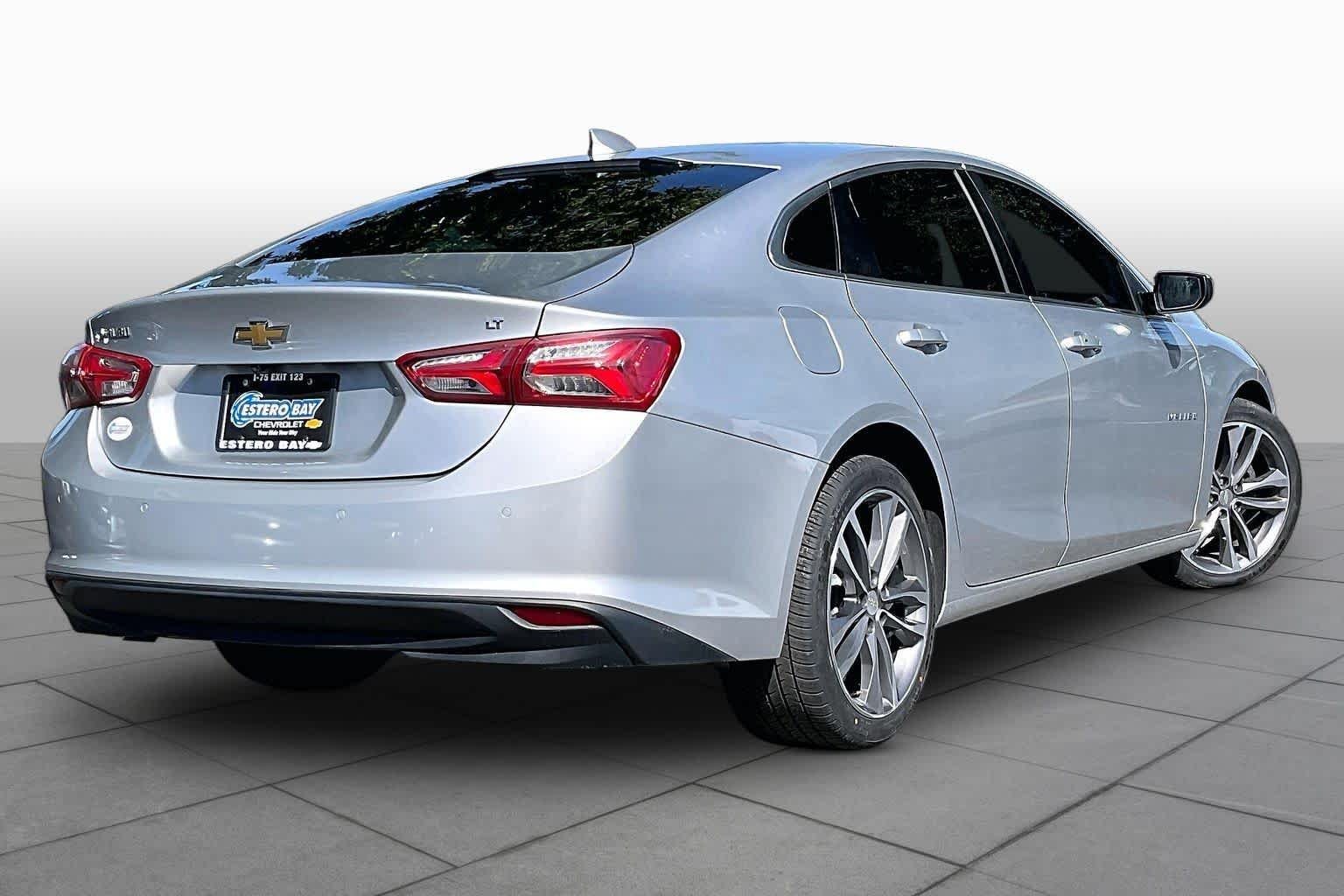 Used 2021 Silver Ice Metallic Chevrolet LT image 13
