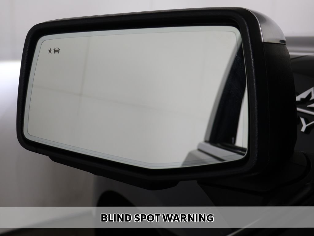 Used 2022 Black Chevrolet High Country image 7