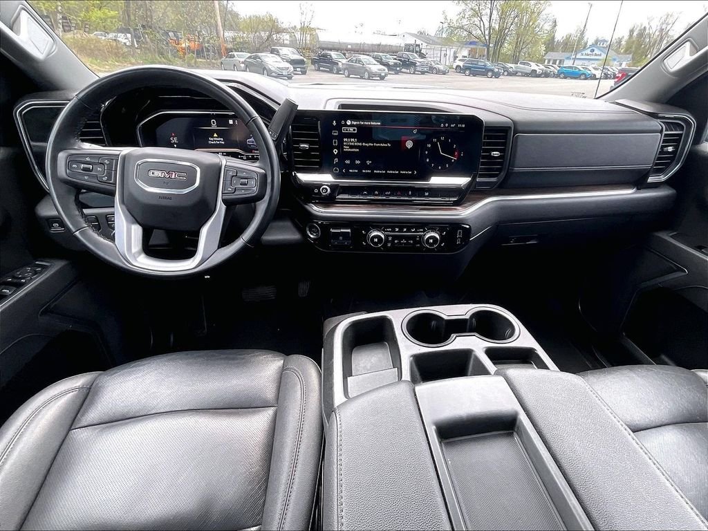 Used 2025 Silver GMC SLT image 21