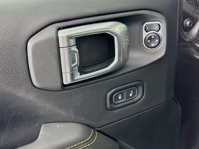 2025 Jeep Wrangler 4-Door Sahara - Photo 18