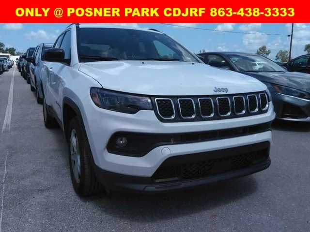 Used 2024 White Jeep Latitude image 2