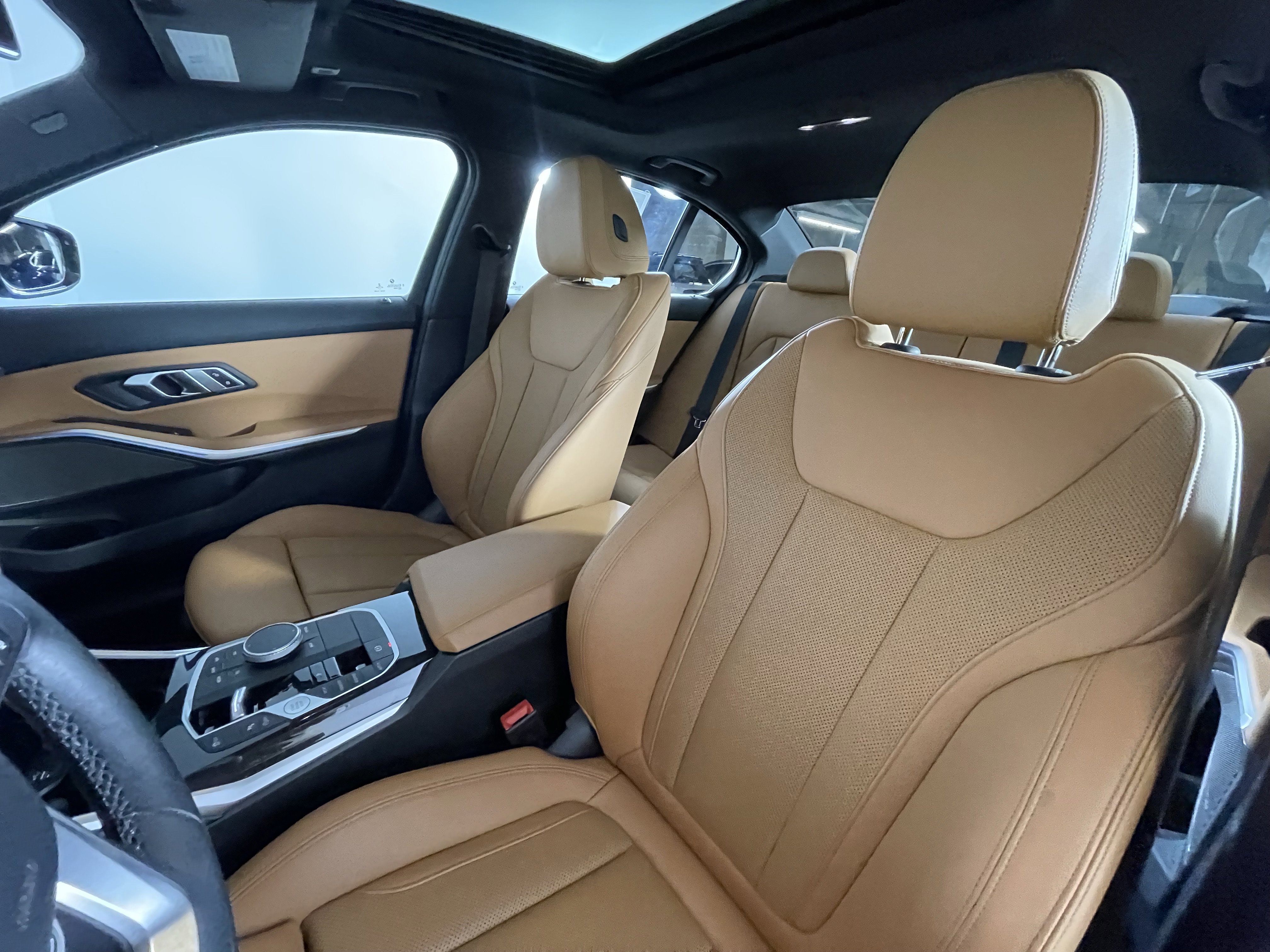 Used 2023 SKYSCRAPER GREY M BMW 330i xDrive image 9