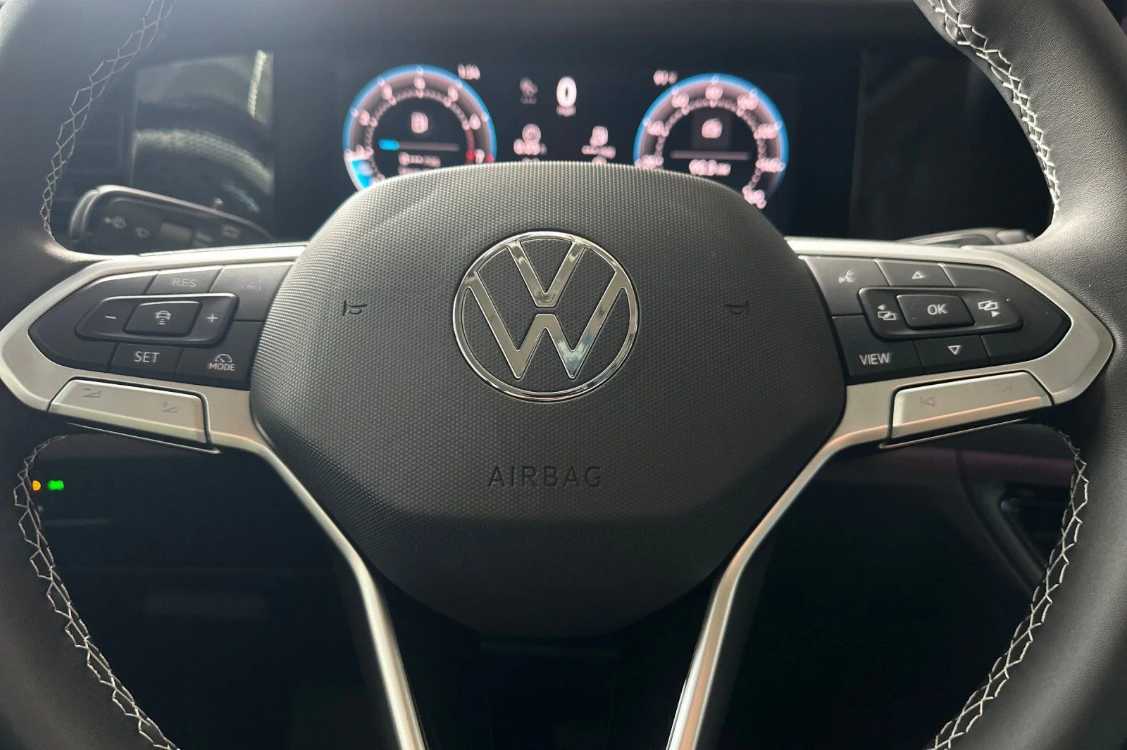 New 2026 Black Volkswagen 2.0T SE image 21
