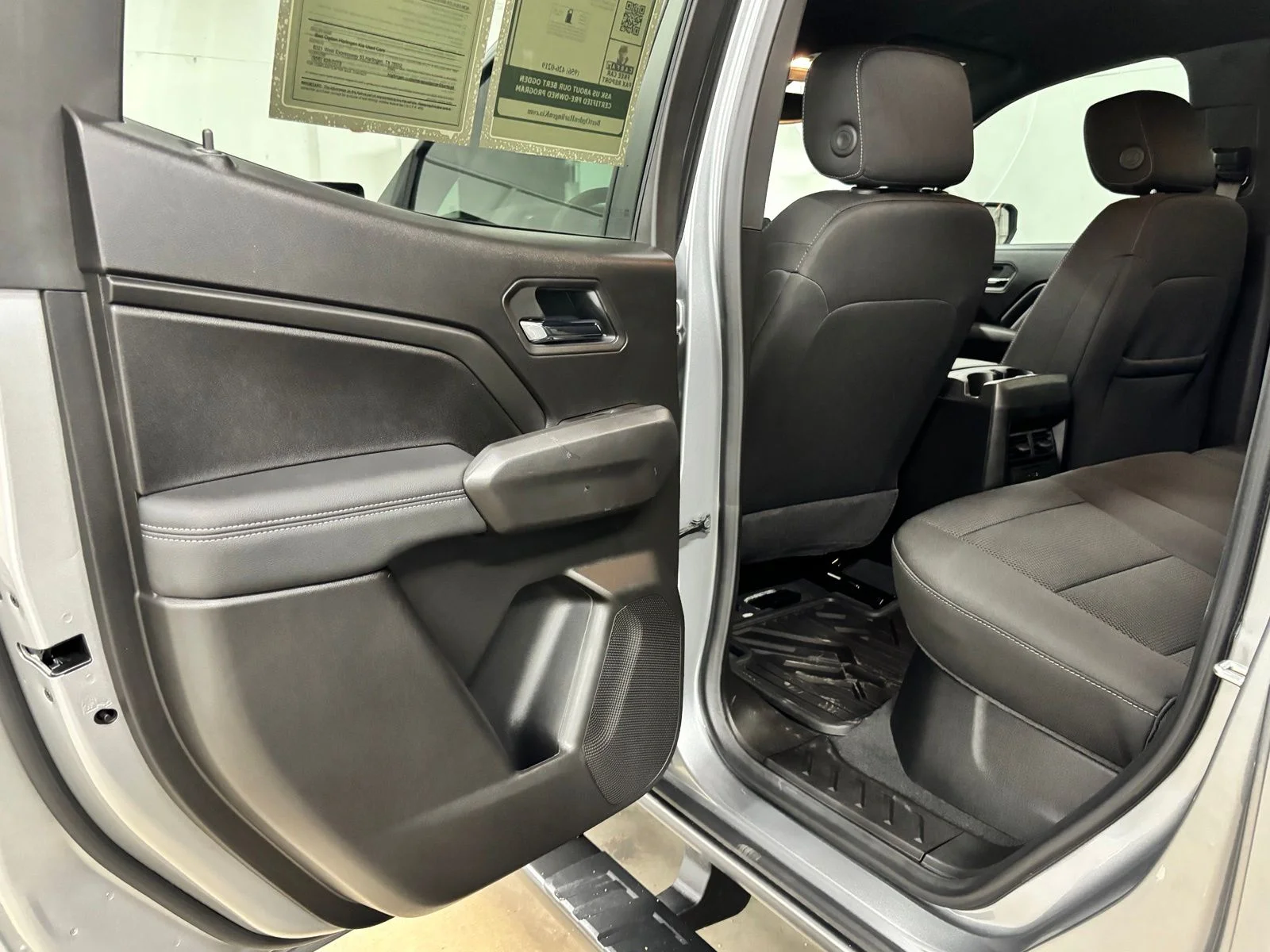 Used 2025 Silver GMC Elevation image 18