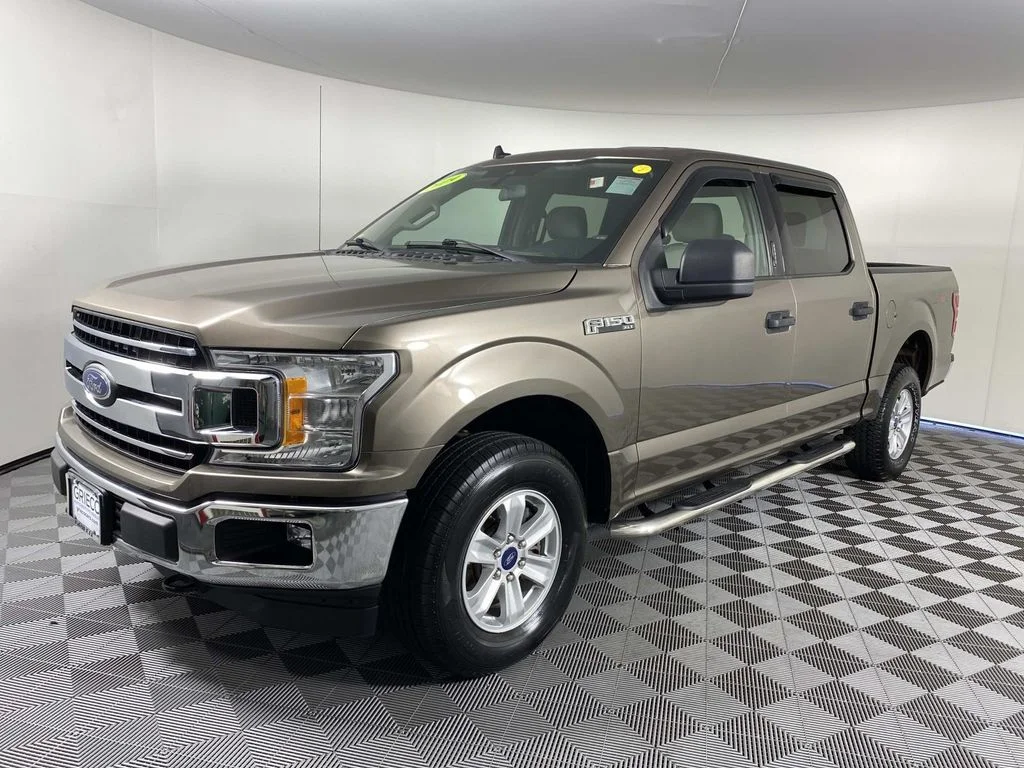 Used 2019 Gray Ford XLT image 4