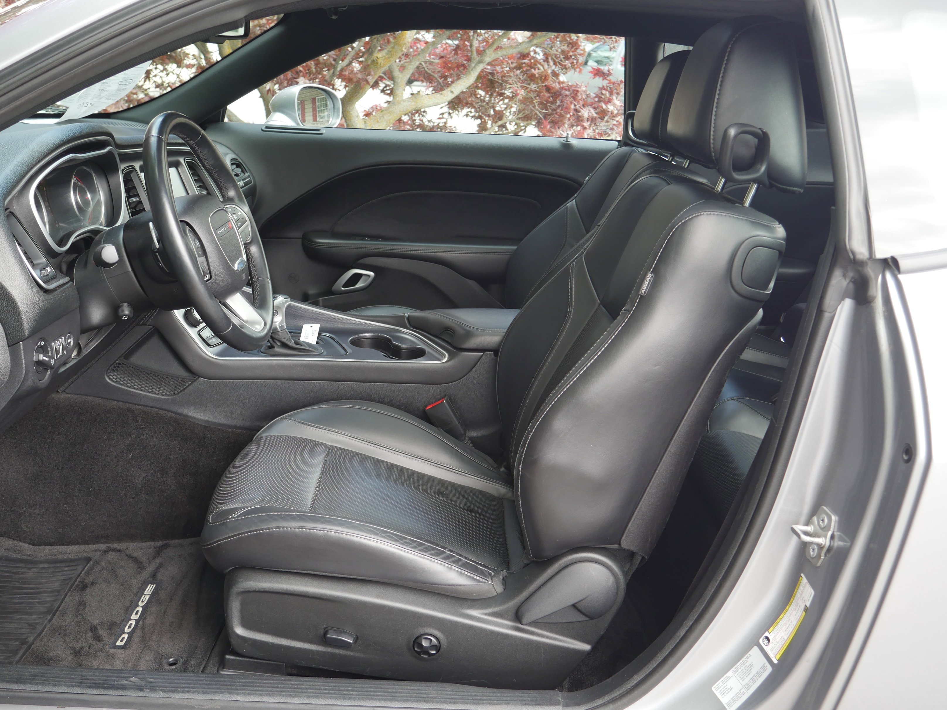 Used 2015 Granite Crystal Clearcoat Metallic Dodge R/T Plus image 3