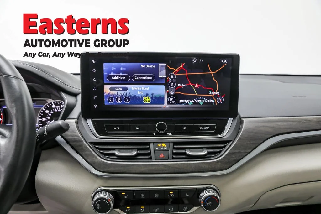 Used 2023 Red Nissan 2.5 SV image 12