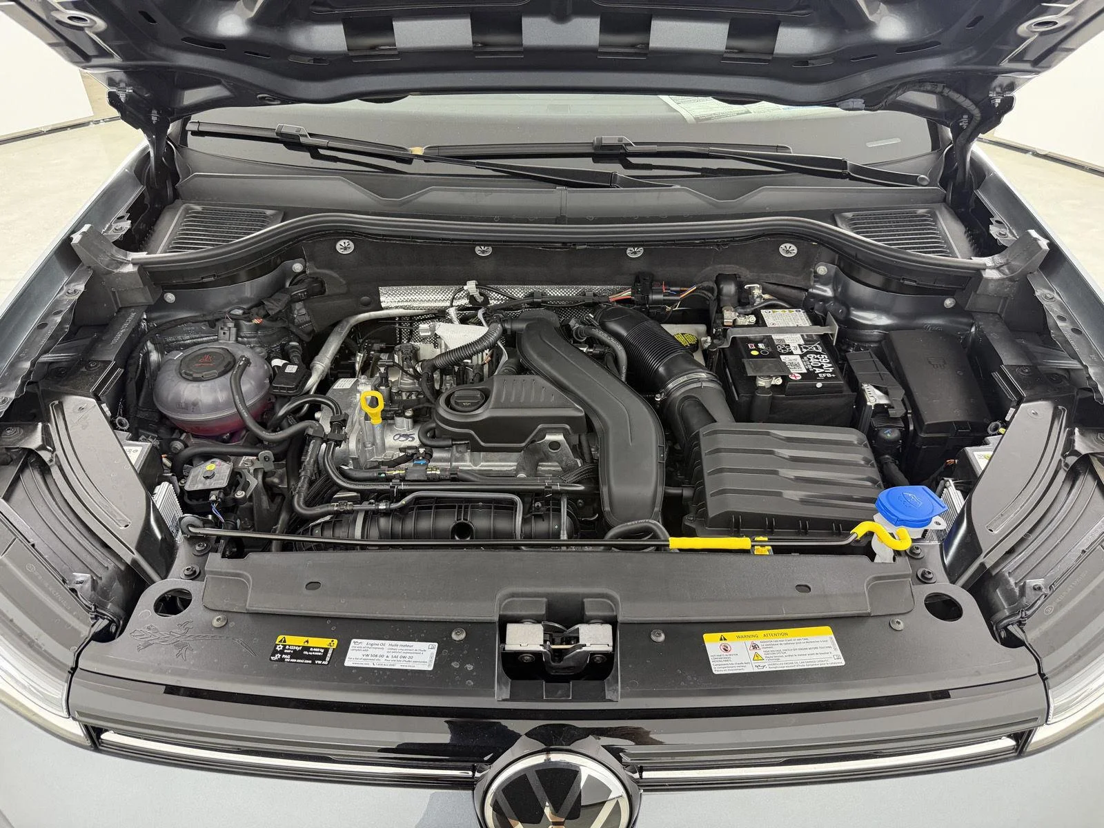 New 2026 GRAY Volkswagen SE image 12