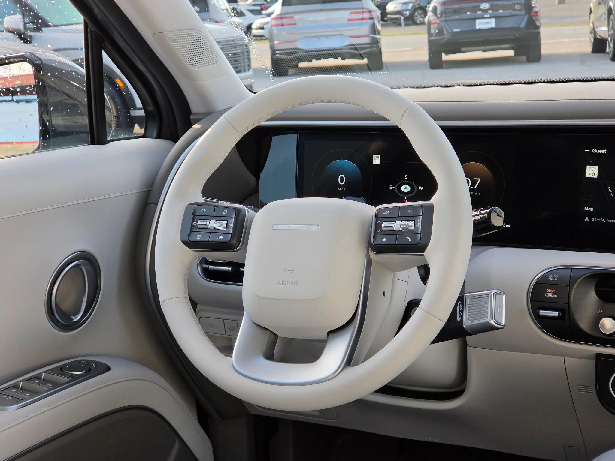 New 2027 Ecotronic Gray Pearl Hyundai SEL 8P image 12