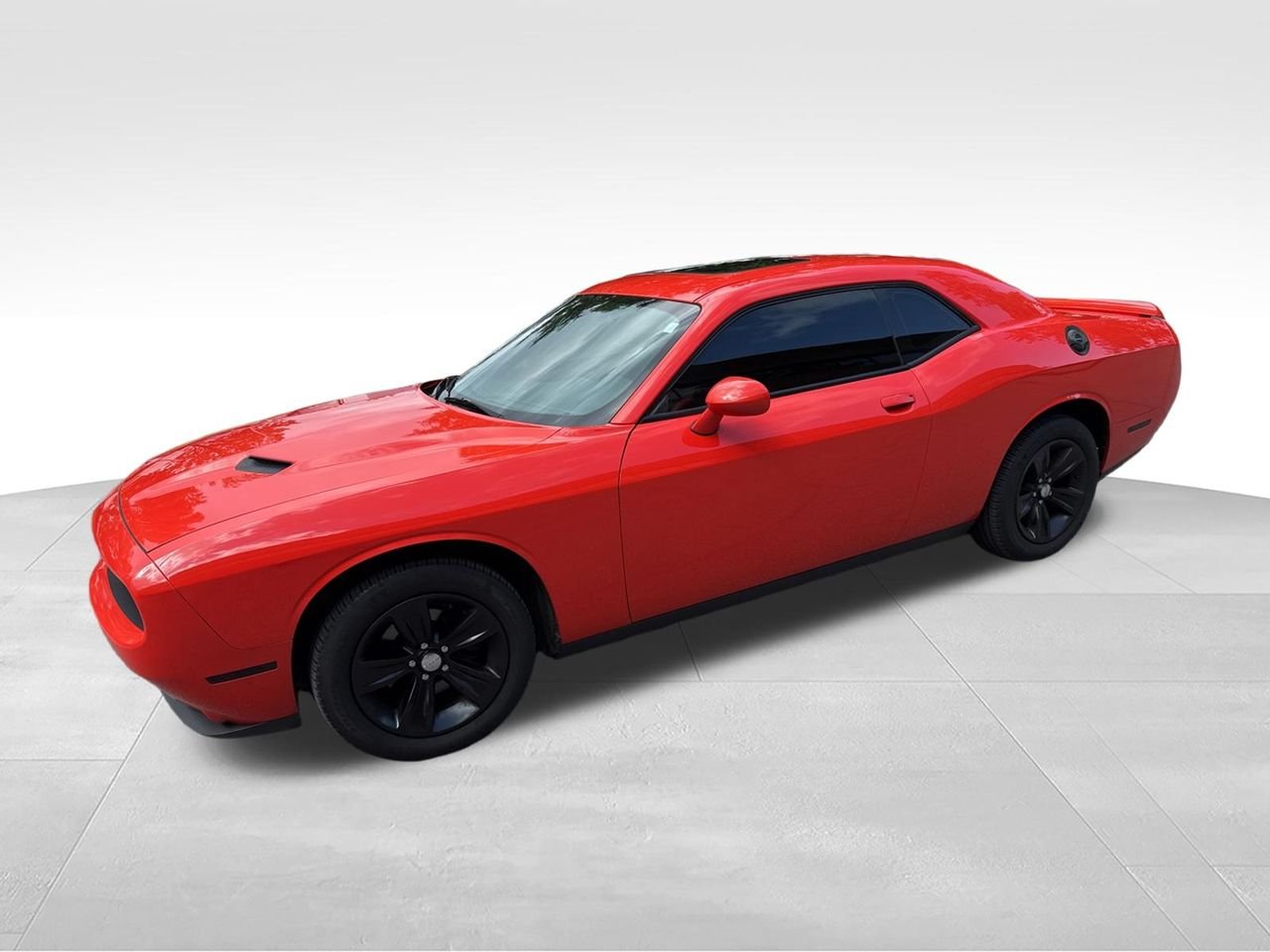 2019 Dodge Challenger SXT Auto's photo