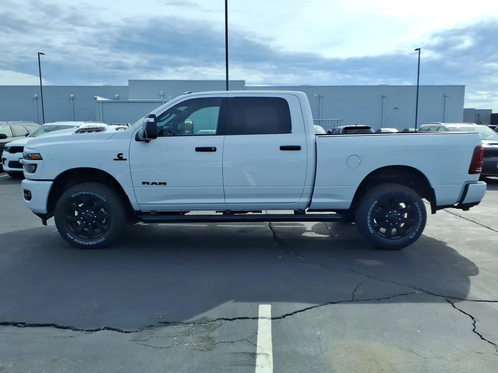 New 2026 Bright White Clear-Coat Exterior Paint RAM Big Horn image 3