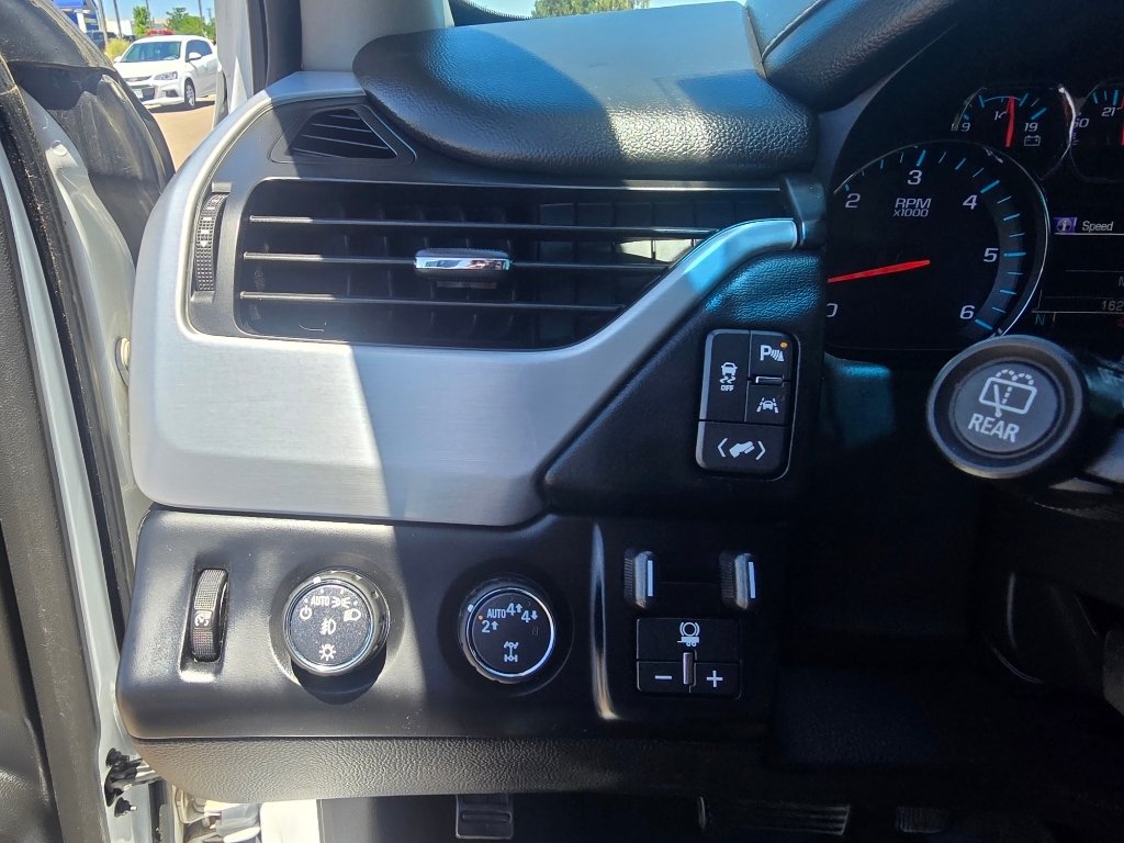 Used 2017 Summit White GMC SLE image 19