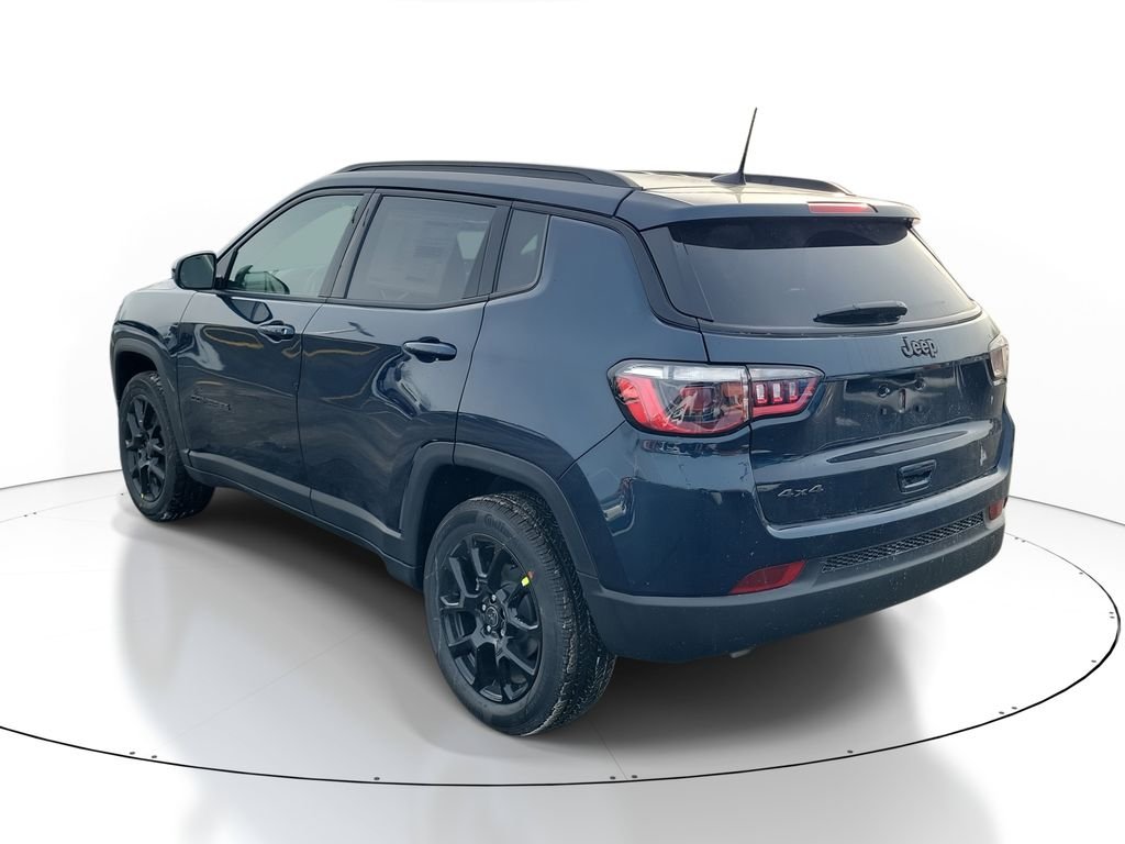 New 2026 Fathom Blue Pearl Coat Jeep Latitude image 3