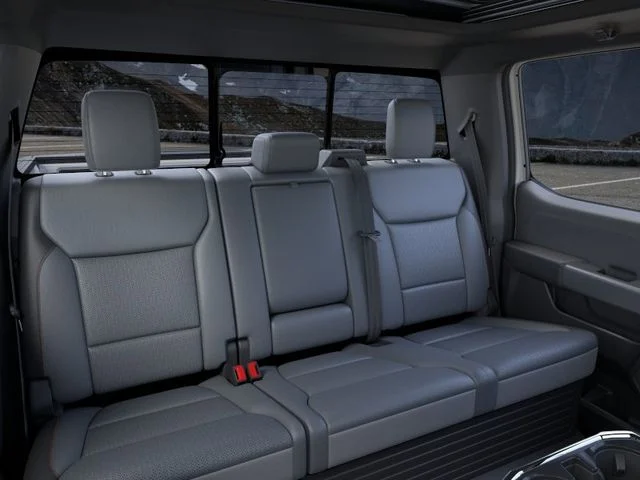 2025 Ford F-150 Lightning Lariat - Photo 11