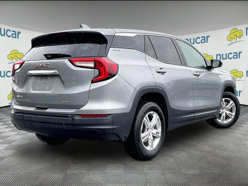 Used 2024 Silver GMC SLE image 6