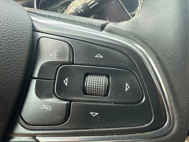 Used 2023 Blue Buick Preferred image 21