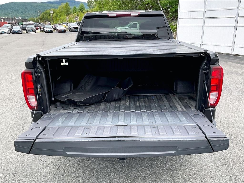 Used 2021 Onyx Black GMC Elevation image 29