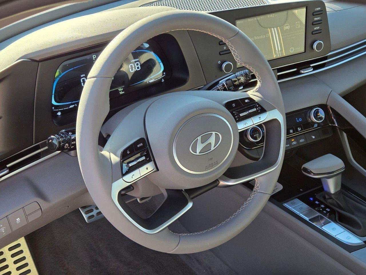New 2026 White Hyundai SEL Sport image 11