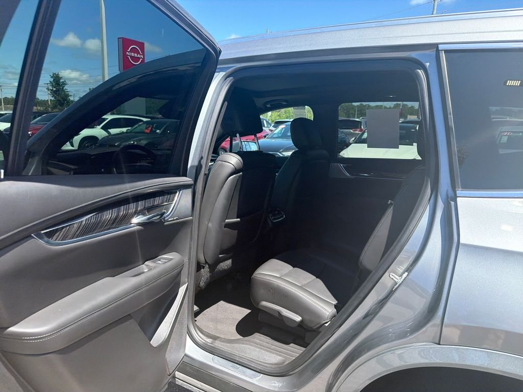 Used 2025 Silver Cadillac Premium Luxury image 18