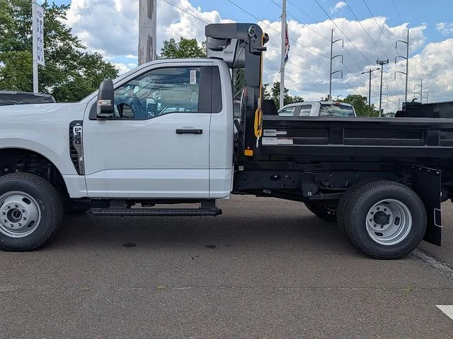 New 2026 Oxford White Ford F-350® XL image 2