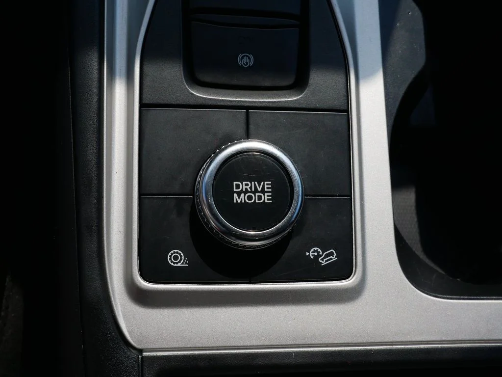 Certified Used 2023 White Ford XLT image 24