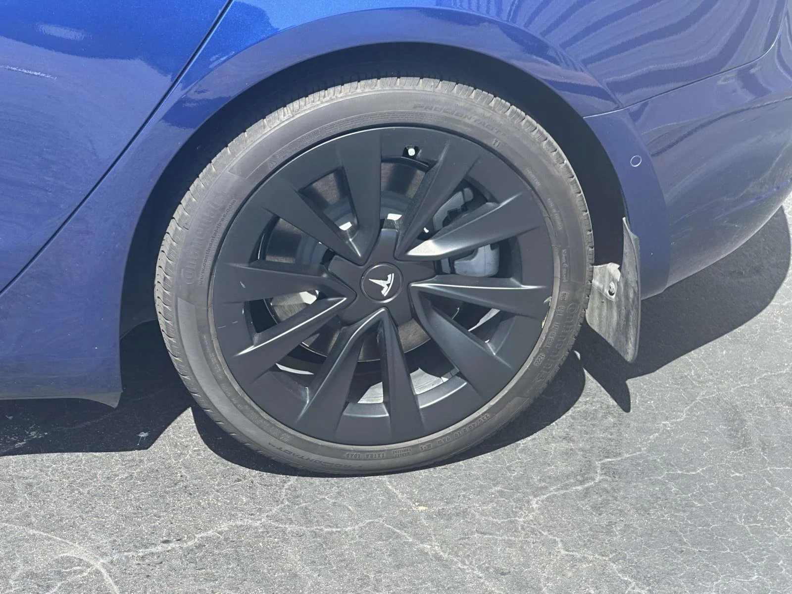 Used 2022 Blue Tesla RWD image 12