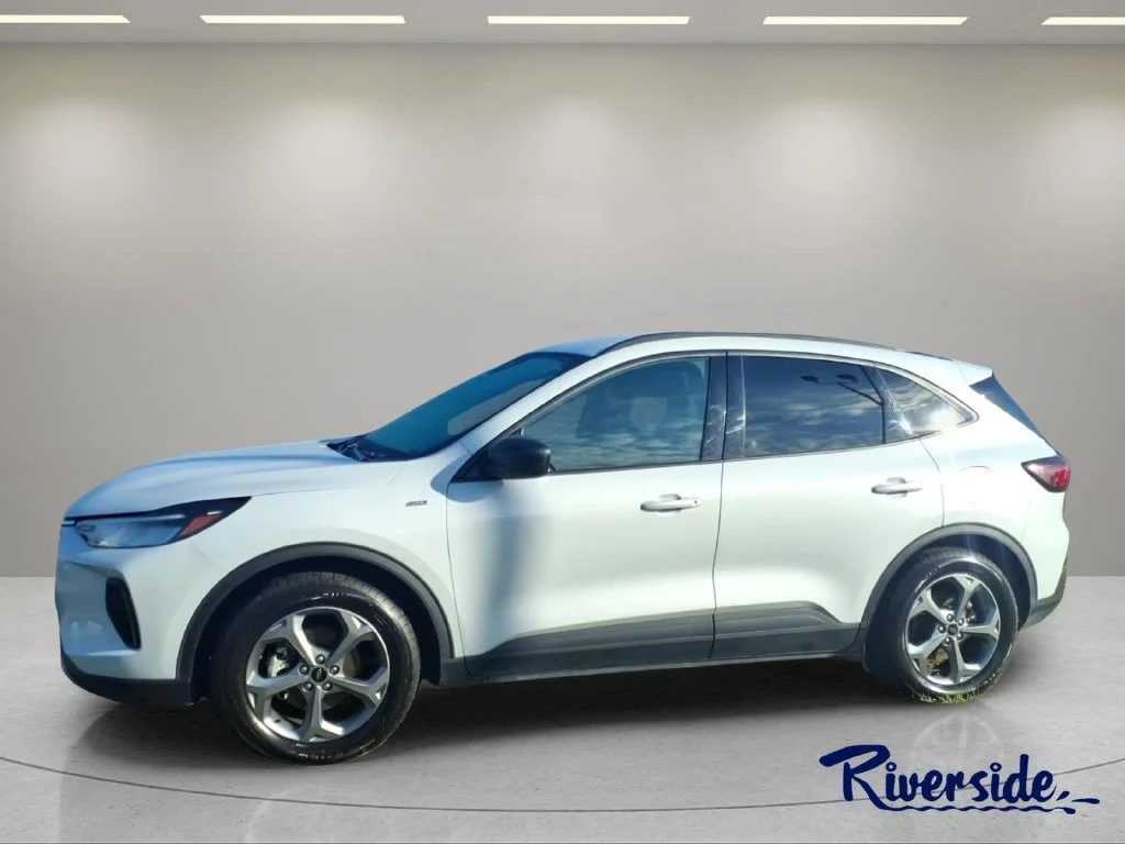 Used 2025 Silver Ford ST-Line image 5