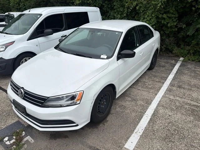 Used 2016 White Volkswagen 1.4T S image 8
