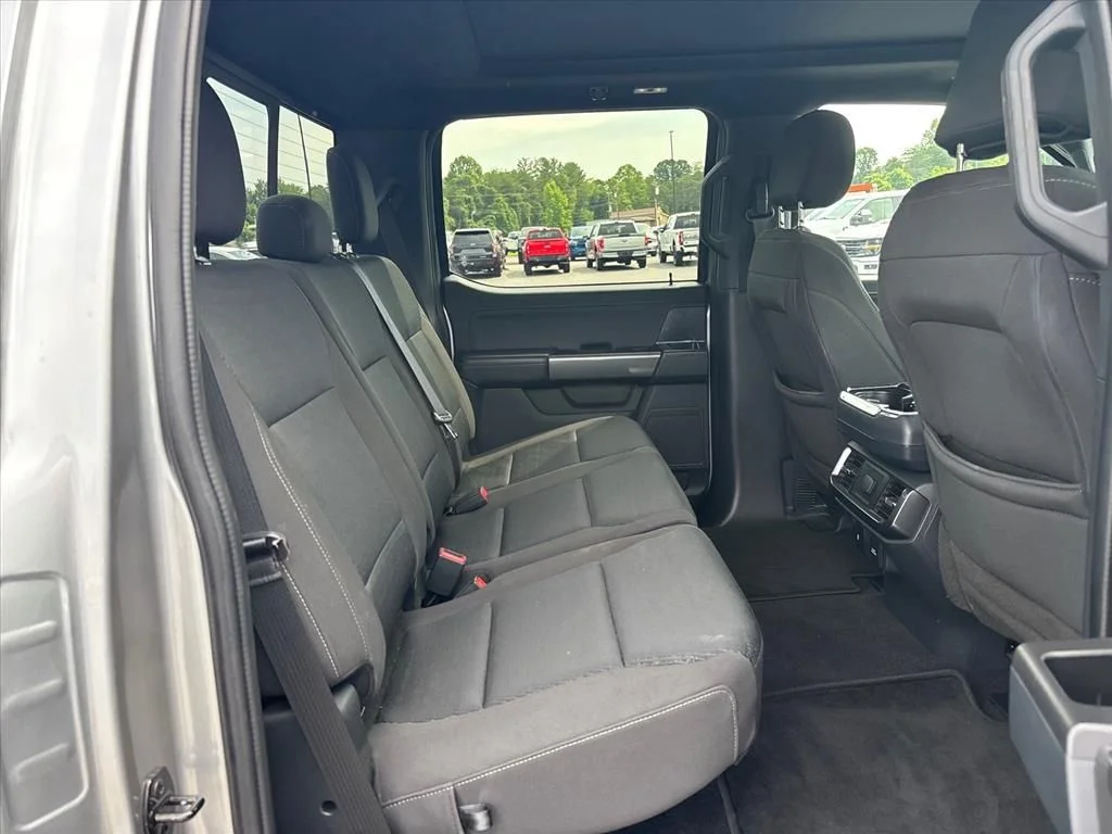 Used 2023 Silver Ford XLT image 15
