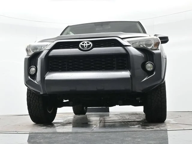 Used 2014 Magnetic Gray Met Toyota SR5 image 10