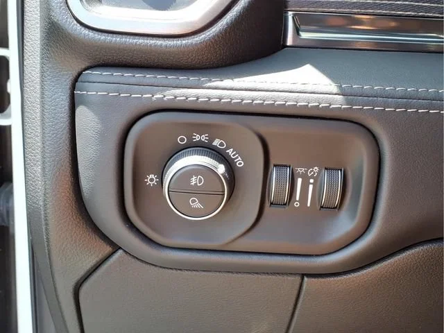 Used 2021  Ram Limited image 15