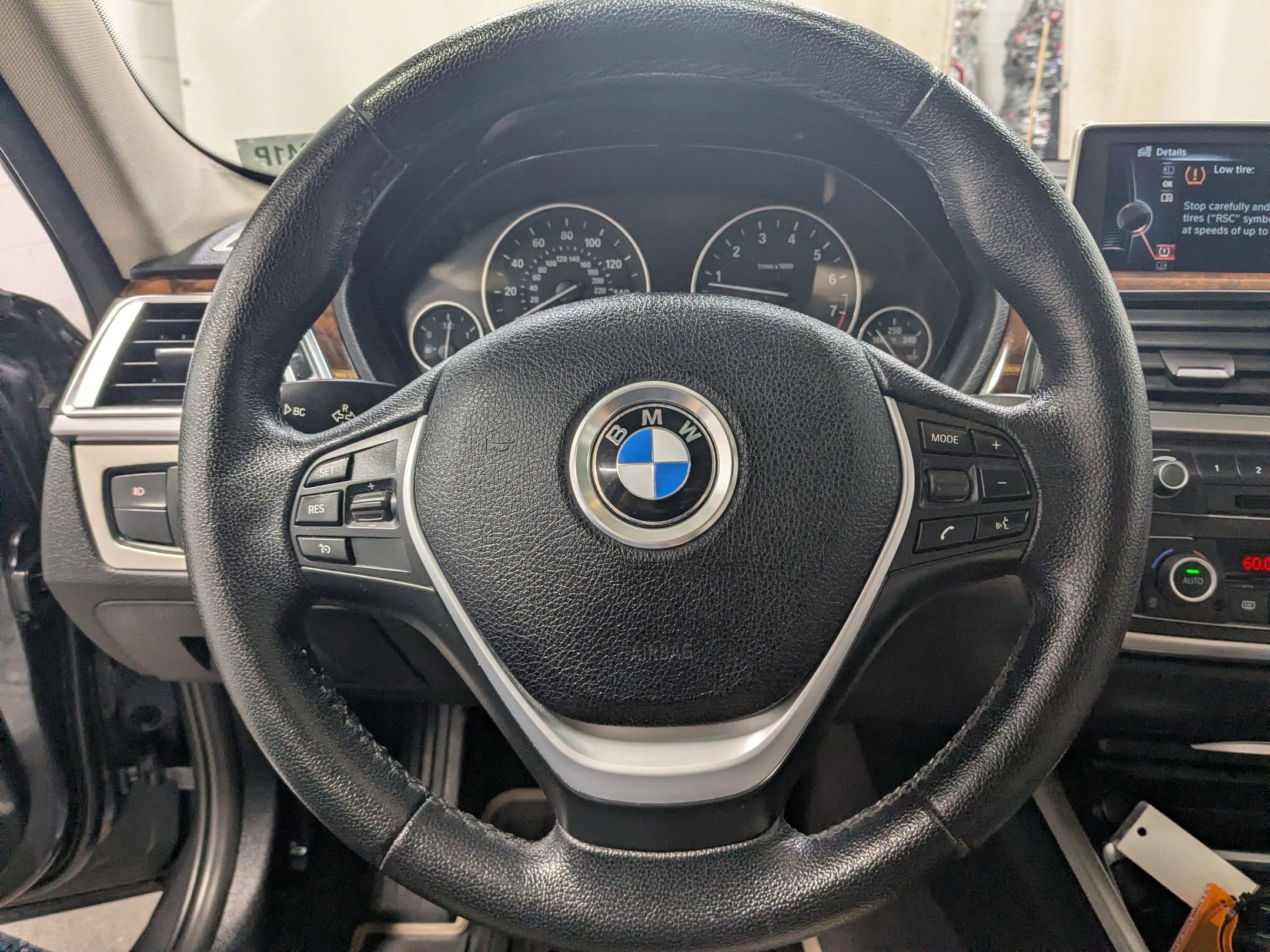 Used 2015 Mineral Grey Metallic BMW 328i xDrive image 11