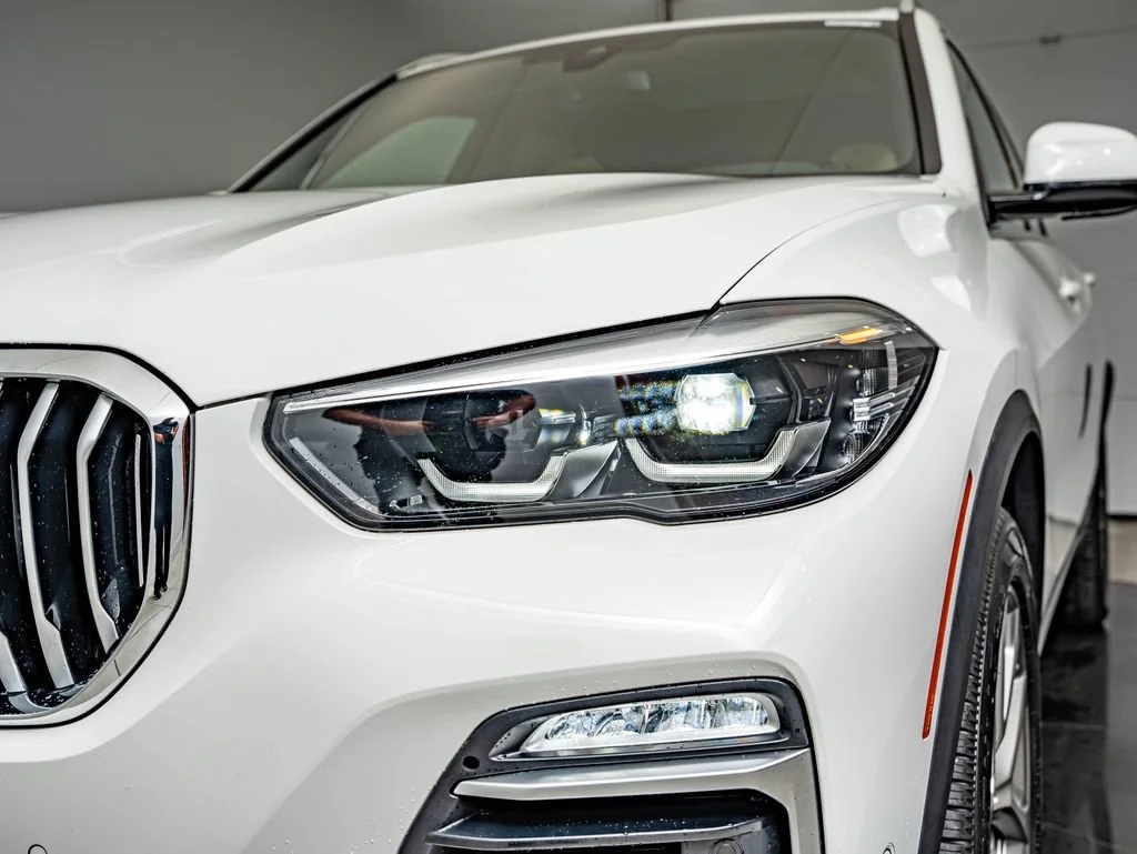 Used 2021 Alpine White BMW xDrive40i image 13